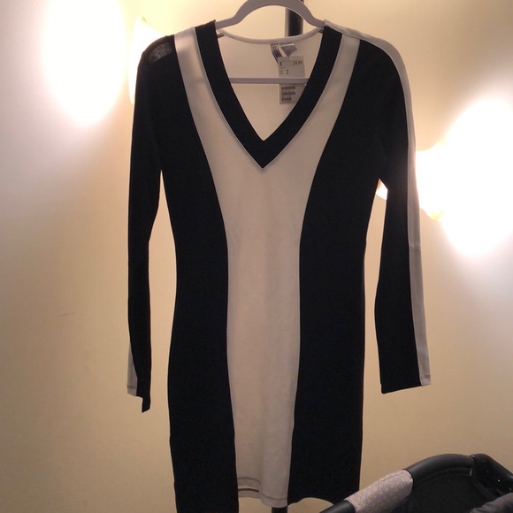 H&M Dresses & Skirts - Black and white dress H&M Dresses & Skirts - Black and white dress